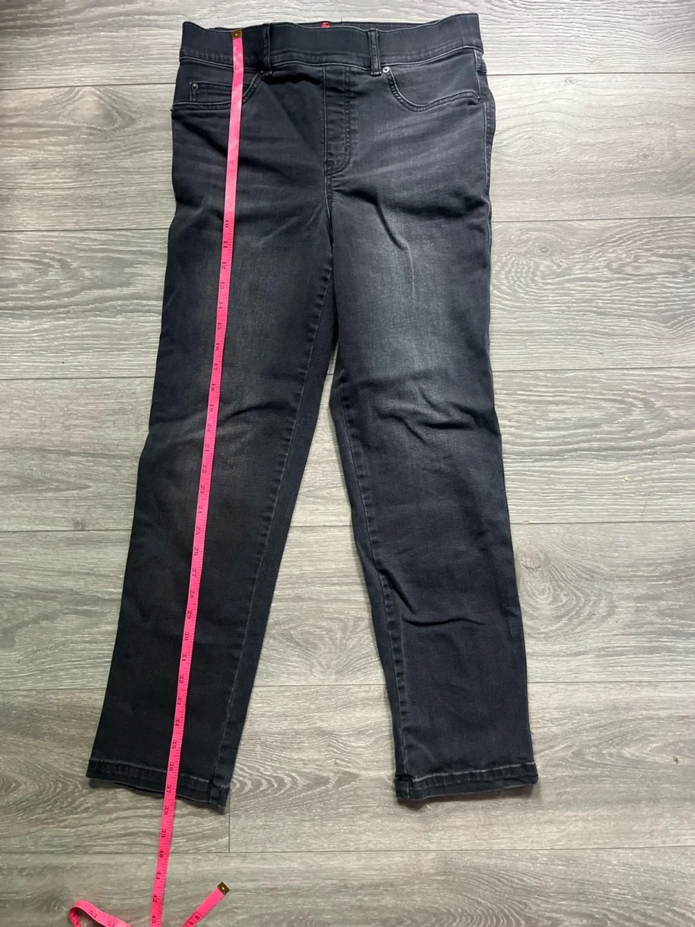 Spanx Black Cropped Straight Leg Pull On Faded Stretch Denim Jeans Size M Casual